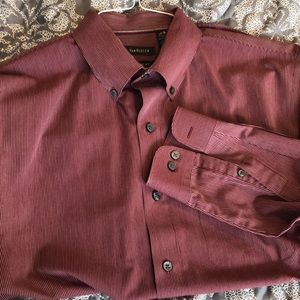 Van Heusen L 16-16.5 neck Classic Fit Pinstripes Burgandy Button Down Collar